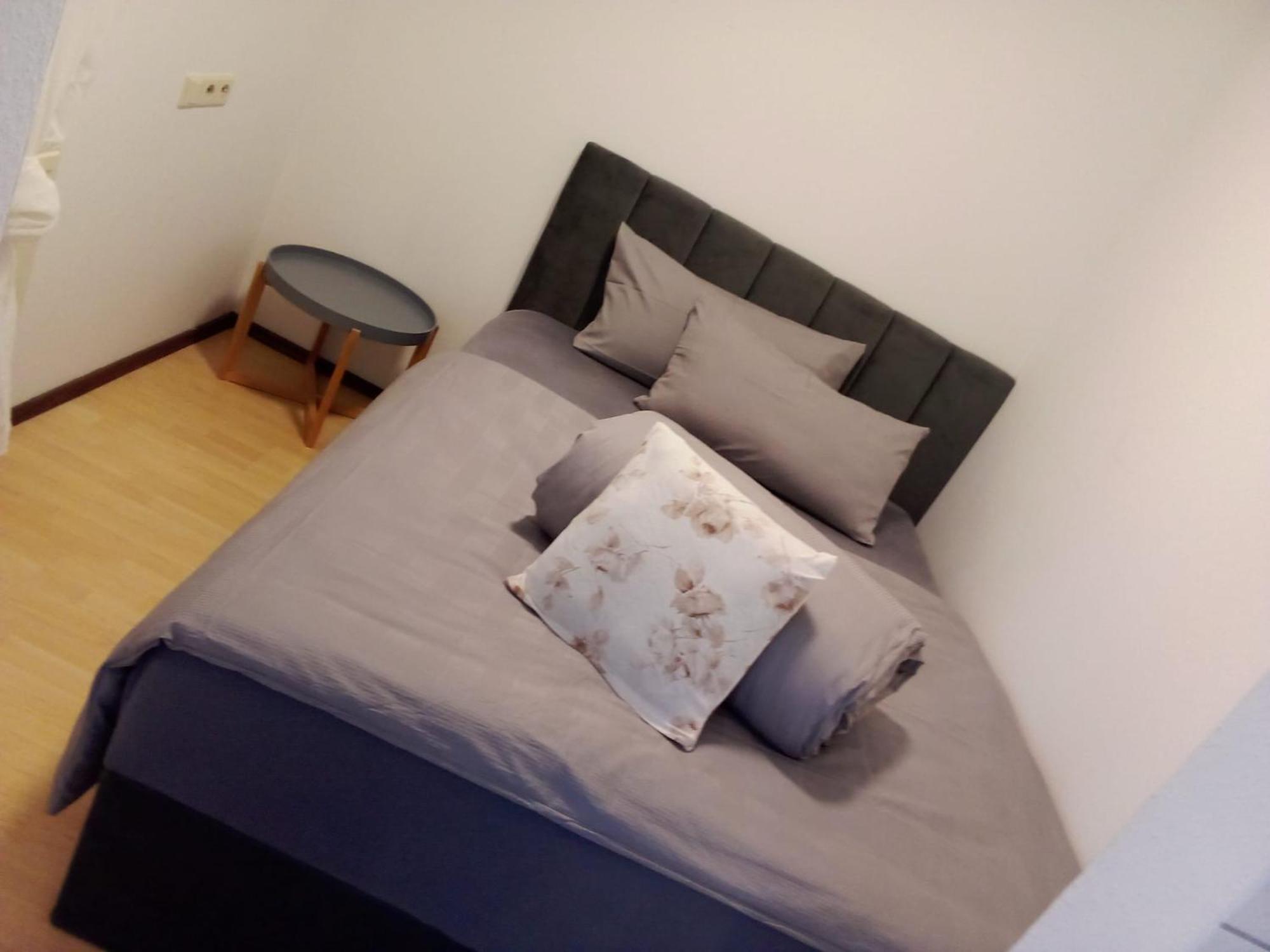 Apartment Metzingen City Ngoại thất bức ảnh